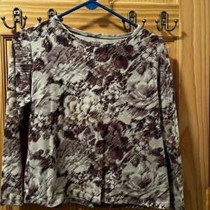 Women’s Saint John’s Bay petite large shirt